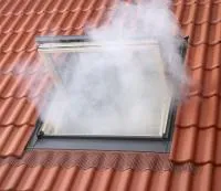 Мансардное окно с функцией дымоудаления GGL, GGU от "Velux"